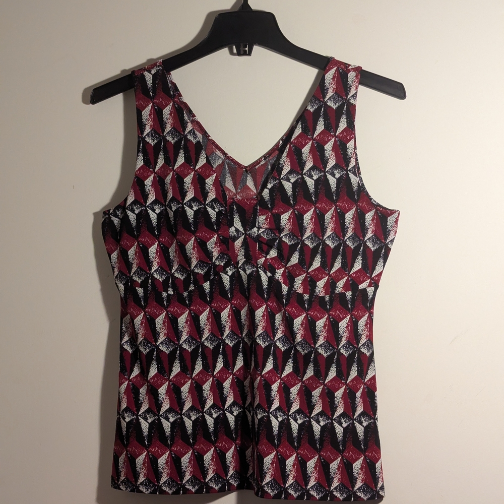 Grace Elements Black and White Graphic Fitted Tank Top